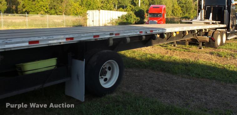 image for item DB6460 2000 Fontaine LFTW-6-8048WSAWK flatbed trailer