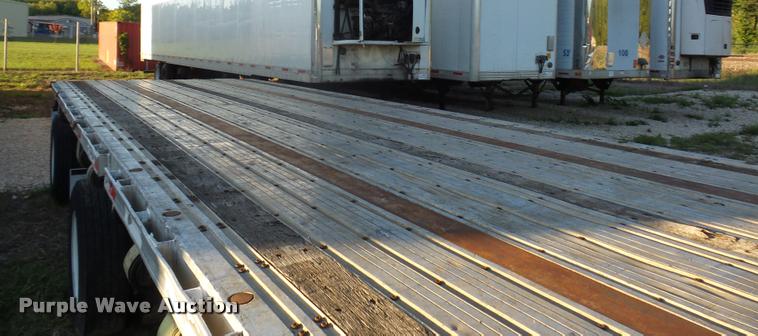 image for item DB6460 2000 Fontaine LFTW-6-8048WSAWK flatbed trailer
