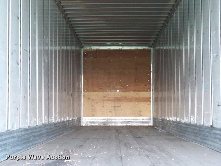 image for item DB6462 2011 Utility 4000D-X dry van trailer