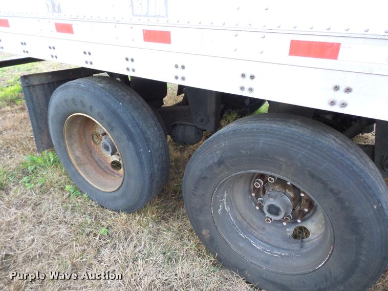 image for item DB6462 2011 Utility 4000D-X dry van trailer