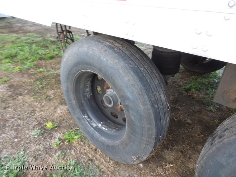 image for item DB6463 2003 Utility 300R refrigerated van trailer