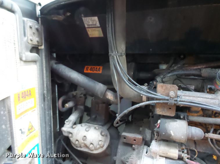 image for item DB6463 2003 Utility 300R refrigerated van trailer