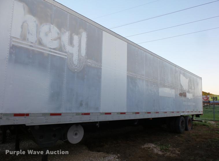 image for item DB6464 2003 Utility 300R refrigerated van trailer