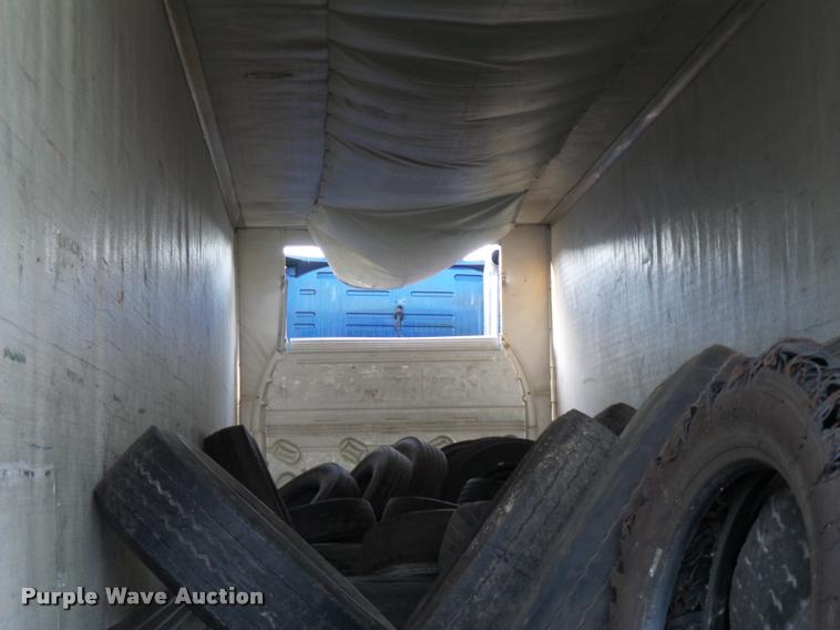 image for item DB6465 2002 Utility 300R refrigerated van trailer