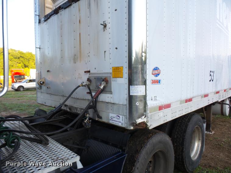 image for item DB6465 2002 Utility 300R refrigerated van trailer