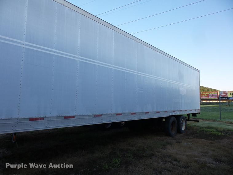 image for item DB6466 2003 Utility 300R refrigerated van trailer