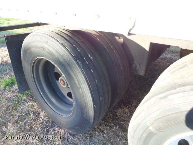 image for item DB6469 2009 Utility 300R refrigerated van trailer