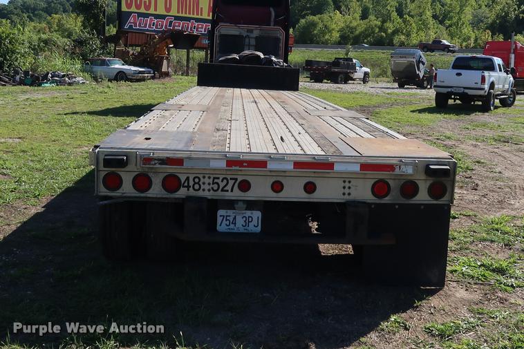image for item DB6474 2005 Fontaine drop deck trailer