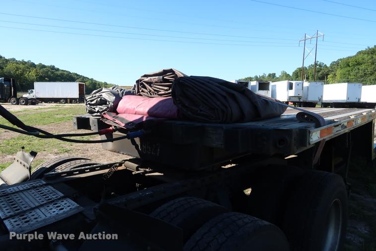 image for item DB6474 2005 Fontaine drop deck trailer