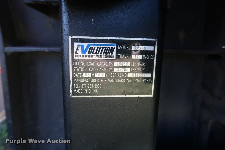 image for item DB6474 2005 Fontaine drop deck trailer