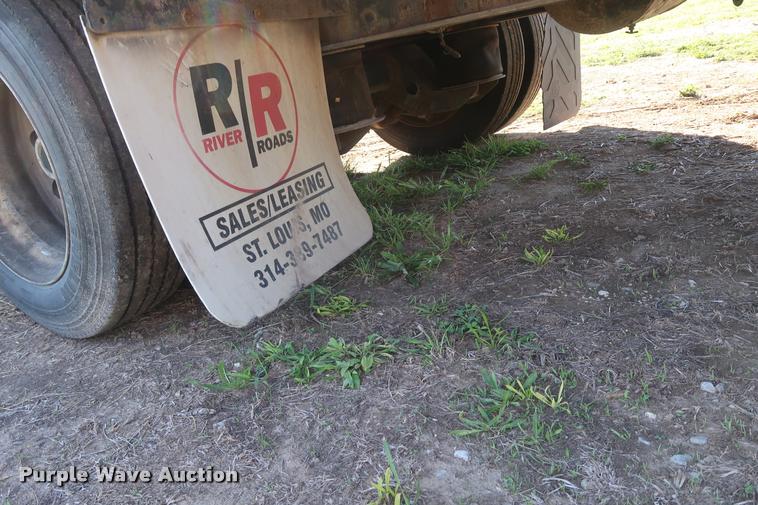 image for item DB6474 2005 Fontaine drop deck trailer