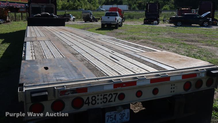 image for item DB6474 2005 Fontaine drop deck trailer