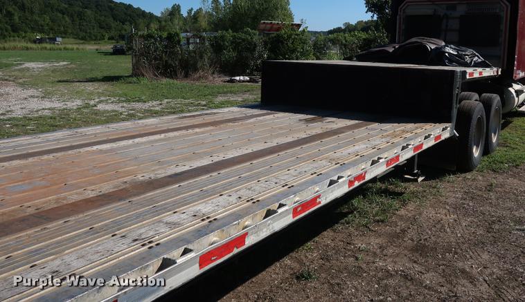 image for item DB6474 2005 Fontaine drop deck trailer