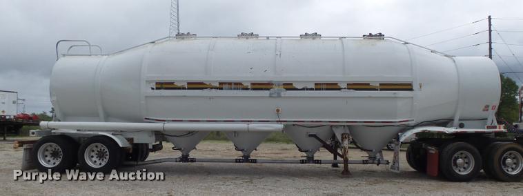 image for item DB6475 1990 Heil dry bulk pneumatic tank trailer