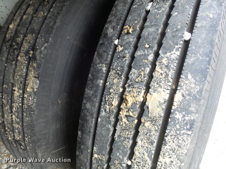 image for item DB6475 1990 Heil dry bulk pneumatic tank trailer