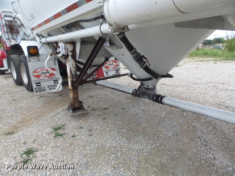 image for item DB6475 1990 Heil dry bulk pneumatic tank trailer