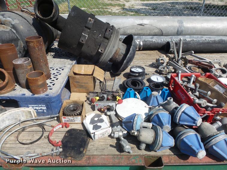 image for item DB6475 1990 Heil dry bulk pneumatic tank trailer