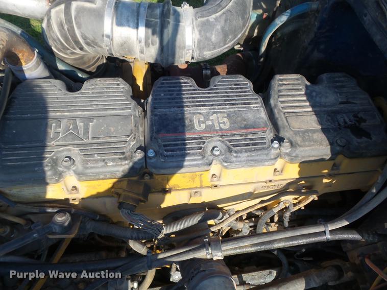 image for item DB6499 2000 Peterbilt 378 semi truck