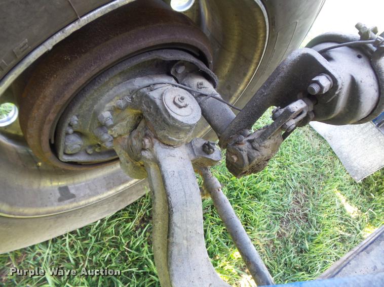 image for item DB6499 2000 Peterbilt 378 semi truck