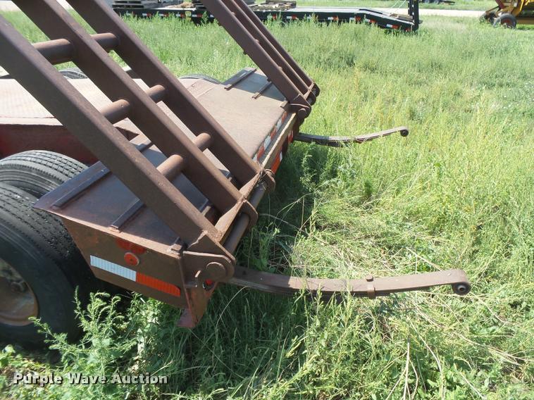 image for item DC3924 1976 Fruehauf C-250L-52 equipment trailer