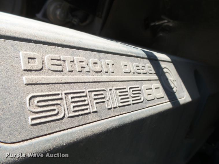 image for item DC3925 2006 Freightliner Columbia L120 semi truck