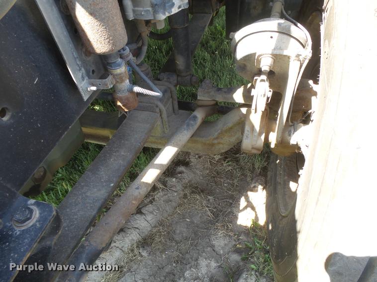 image for item DC3925 2006 Freightliner Columbia L120 semi truck