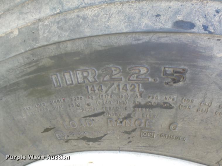 image for item DC3925 2006 Freightliner Columbia L120 semi truck