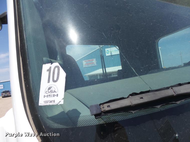 image for item DC3925 2006 Freightliner Columbia L120 semi truck