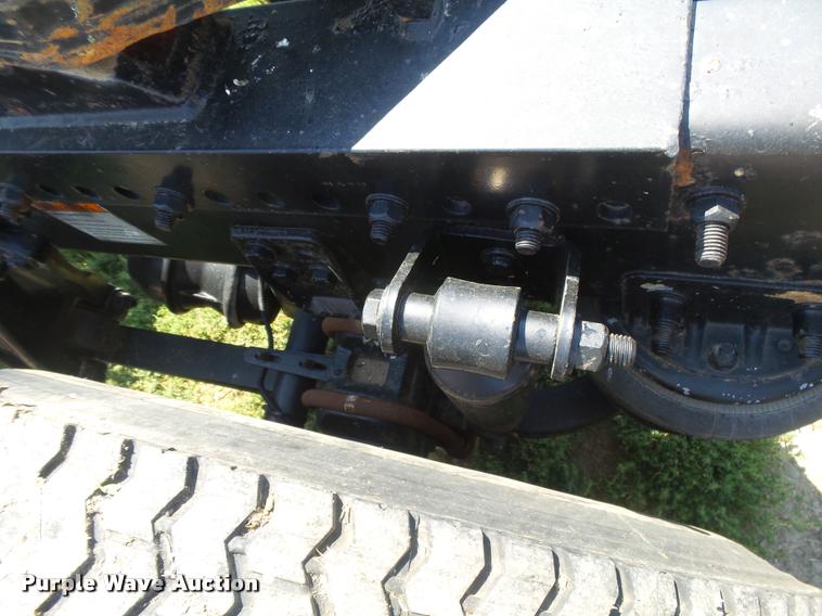 image for item DC3926 2006 Freightliner Columbia L120 semi truck