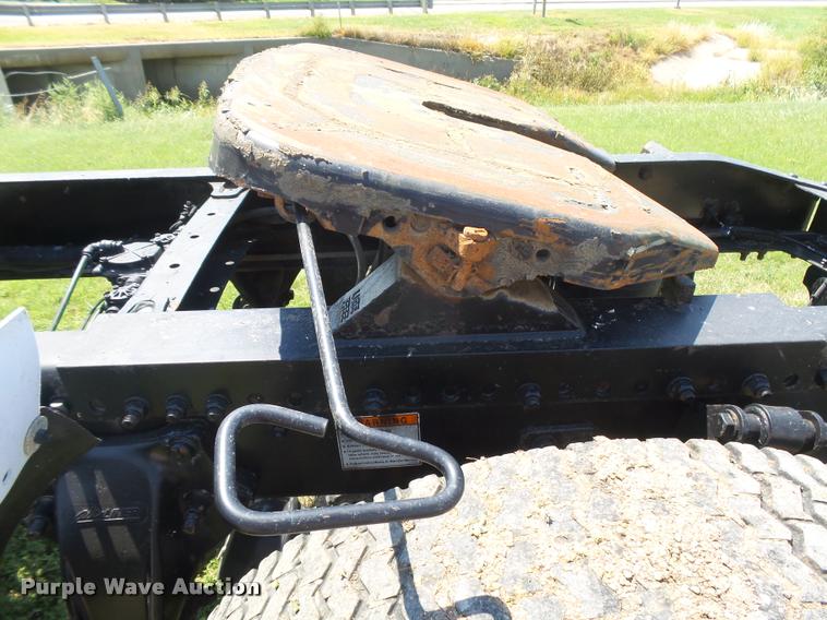 image for item DC3926 2006 Freightliner Columbia L120 semi truck