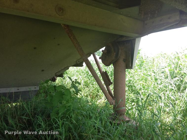 image for item DC4939 1996 Timpte double hopper bottom grain trailer