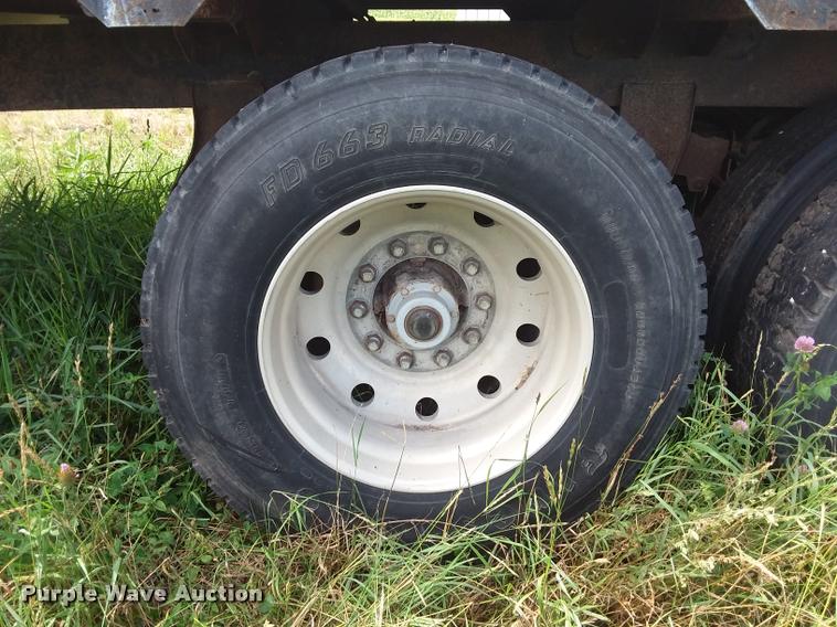 image for item DC4939 1996 Timpte double hopper bottom grain trailer