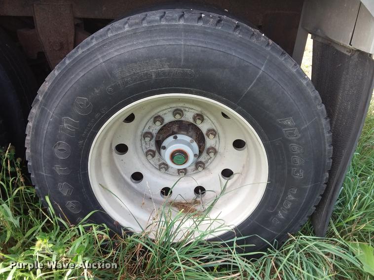 image for item DC4939 1996 Timpte double hopper bottom grain trailer