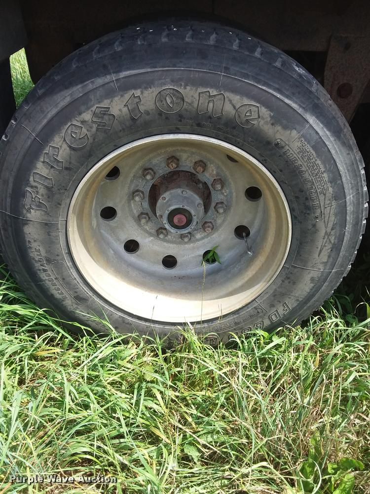 image for item DC4939 1996 Timpte double hopper bottom grain trailer