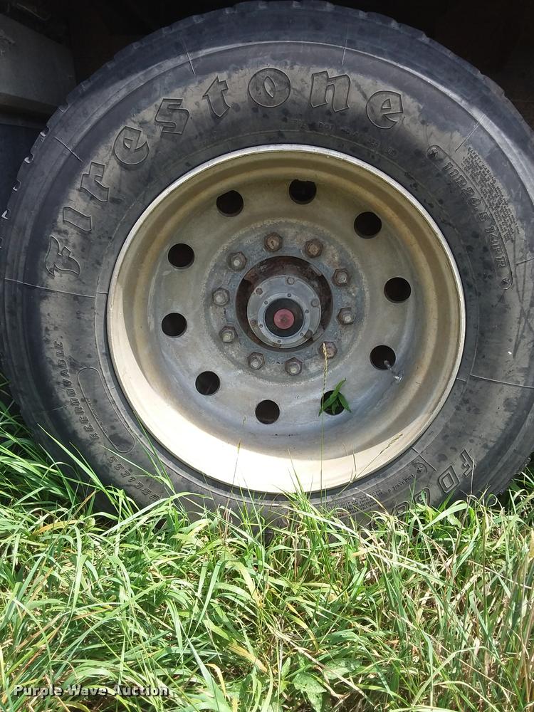 image for item DC4939 1996 Timpte double hopper bottom grain trailer