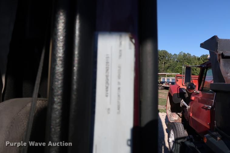 image for item DD1622 2002 Volvo VNL semi truck