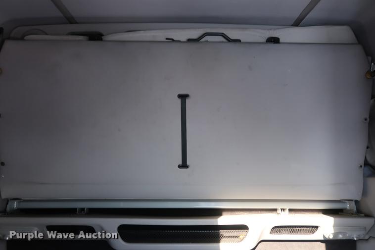 image for item DD1623 2007 Volvo VNL semi truck