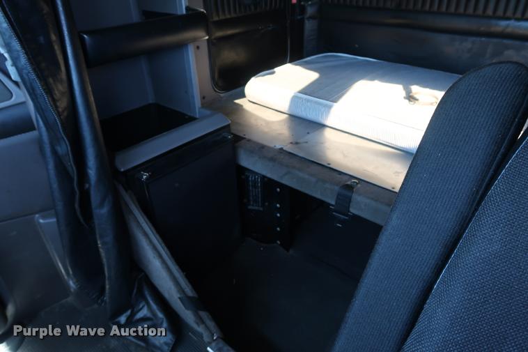 image for item DD1630 2009 Kenworth T660 semi truck