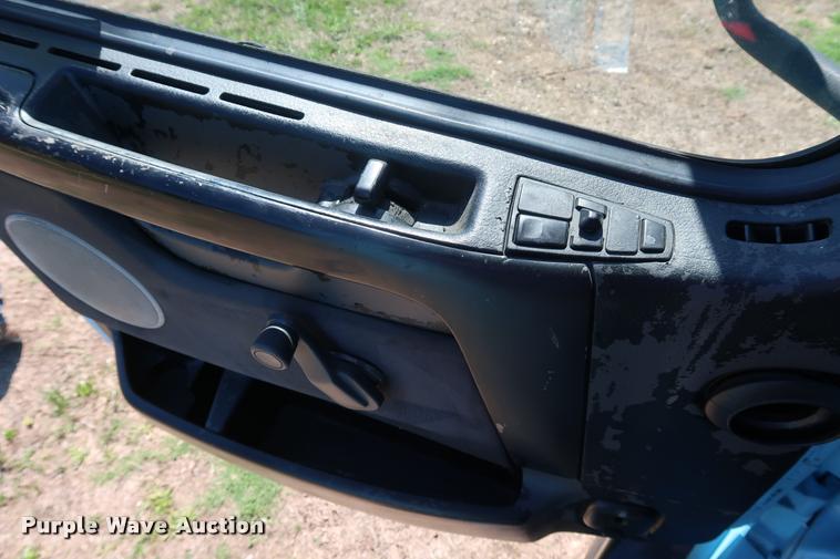 image for item DD1634 2007 Volvo VNL semi truck