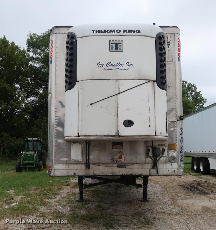 image for item DD1684 2004 Utility 3000R refrigerated van trailer