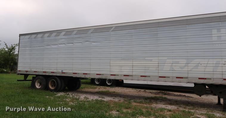 image for item DD1684 2004 Utility 3000R refrigerated van trailer