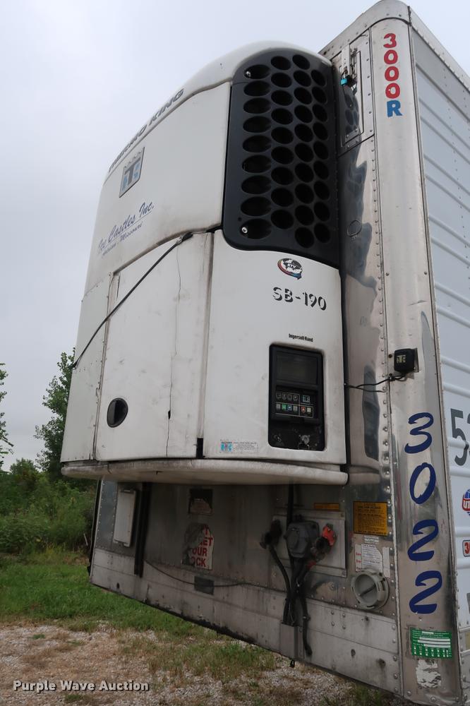 image for item DD1684 2004 Utility 3000R refrigerated van trailer