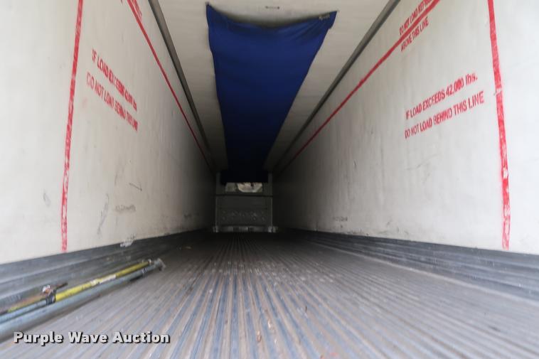 image for item DD1684 2004 Utility 3000R refrigerated van trailer