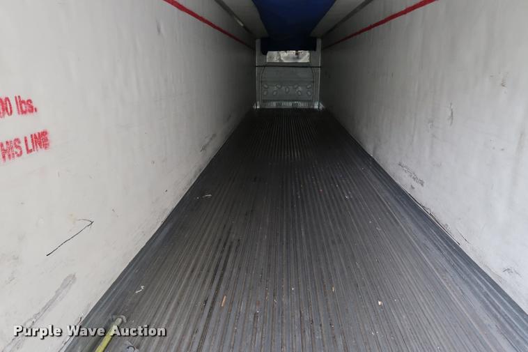 image for item DD1684 2004 Utility 3000R refrigerated van trailer