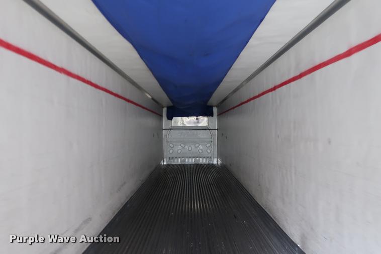 image for item DD1684 2004 Utility 3000R refrigerated van trailer