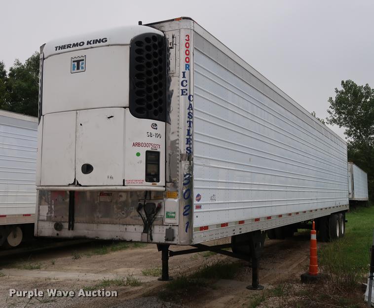 image for item DD1685 2004 Utility 3000R refrigerated van trailer