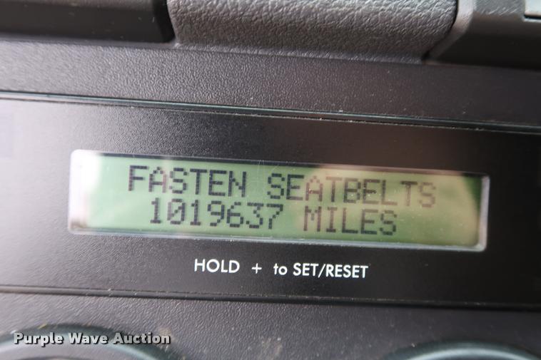 image for item DD1686 2010 Freightliner Cascadia semi truck