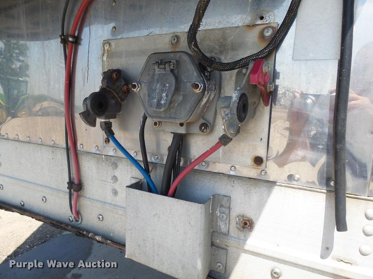 image for item DH9691 1999 Wabash refrigerated van trailer