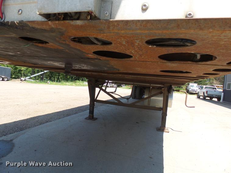 image for item DH9691 1999 Wabash refrigerated van trailer