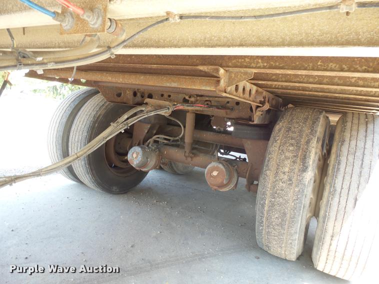 image for item DH9691 1999 Wabash refrigerated van trailer